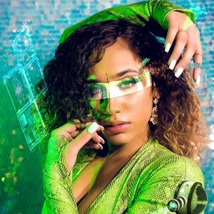 Meet your Posher, Savay